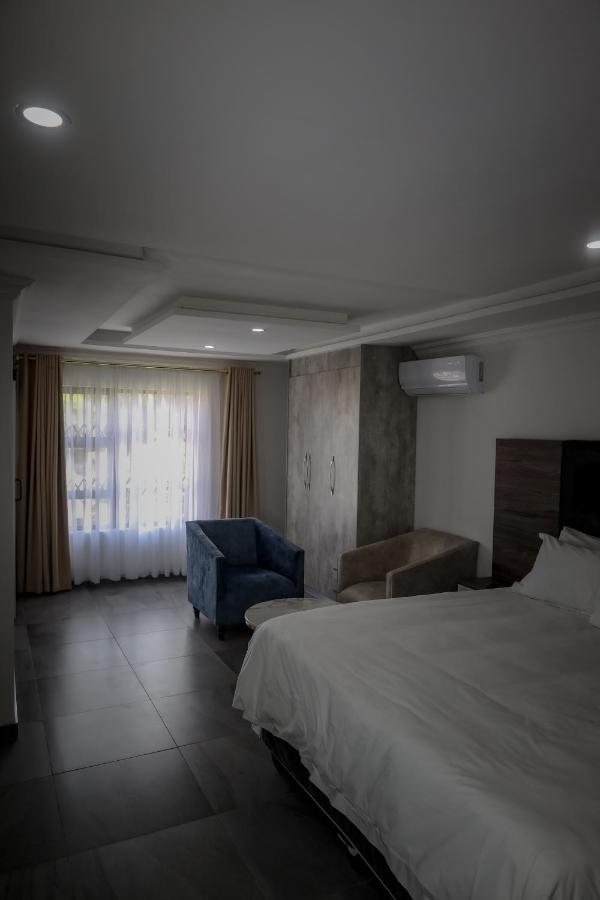 El Infinito Lifestyle Hotell Kempton Park Exteriör bild