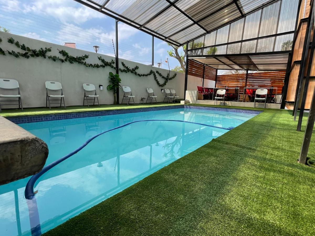 El Infinito Lifestyle Hotell Kempton Park Exteriör bild